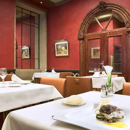 Nh Collection Hotel 4*