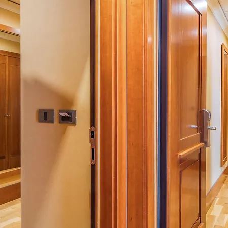 Nh Collection Hotel