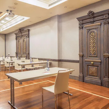 Nh Collection Szálloda 4*