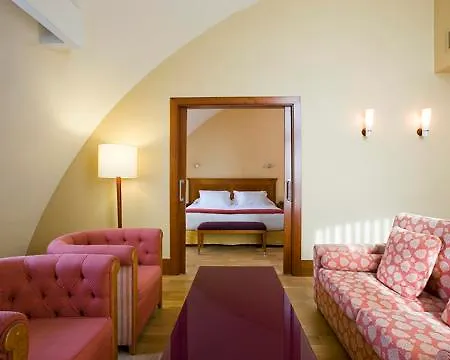 Szálloda Nh Collection 4*