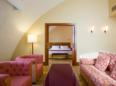 Hotel Nh Collection 4*